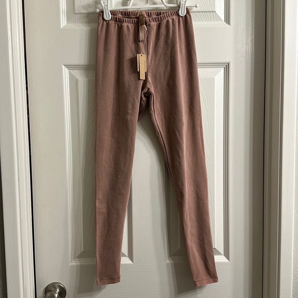 Skims outdoor leggings
